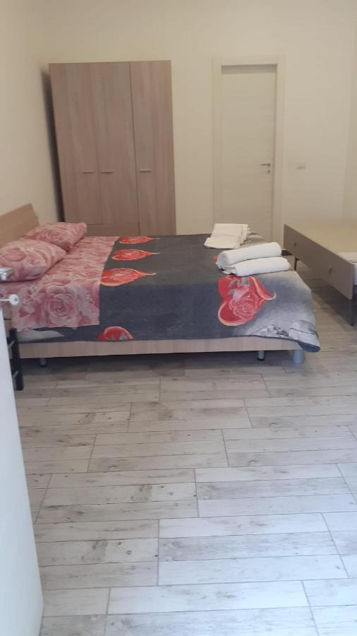 La Dimora Di Rosy Hotell Napoli Eksteriør bilde